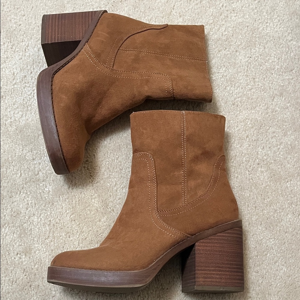 Women's Tan Suede Square Toe Ankle Boots